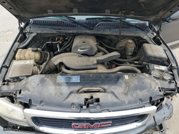 2002 GMC Yukon SLE with VIN 1GKEC13V52J192656, listed as a Copart auction lot 46674605 with 258,336 mi miles and Salvage Title. Bid and sale history available at carsss.com. Image 13.