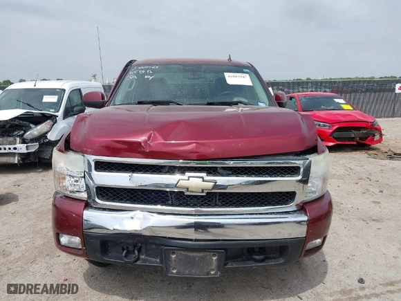 2008 Chevrolet Silverado 1500 LTZ with VIN 3GCEC13J18G212369, listed as a IAAI auction lot 41887947 with 318,161 mi miles. Bid and sale history available at carsss.com. Image 12.