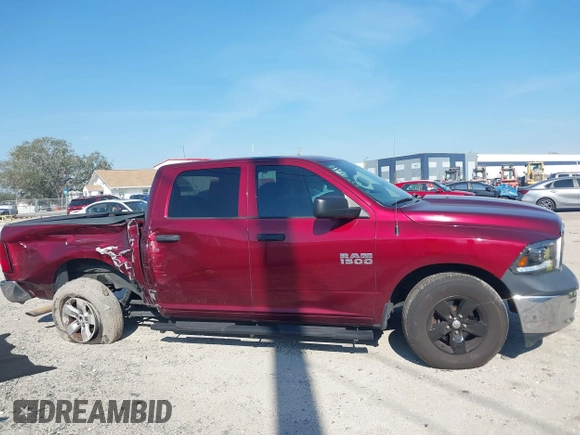 2018 Ram 1500 Express z VIN 1C6RR6KG5JS259672, wystawiony jako IAAI lot #41698317 z przebiegiem 93 789 mil mil oraz . Historia ofert i sprzedaży dostępna na DreamBid. Obrazek 13.