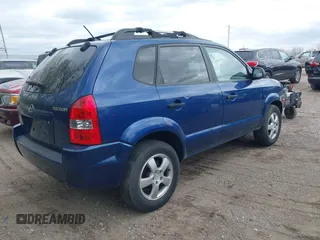 2007 Hyundai Tucson GLS with VIN KM8JM12B37U504070, listed as a IAAI auction lot 42037713 with 118,102 mi miles. Bid and sale history available at carsss.com. Image 4.