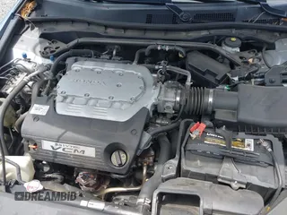 2011 Honda Accord EX-L with VIN 1HGCP3F81BA016360, listed as a IAAI auction lot 42344149 with 157,706 mi miles and . Bid and sale history available at DreamBid. Image 10.