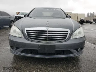 2009 Mercedes-Benz S-Class 5.5L V8 with VIN WDDNG71X09A258635, listed as a Copart auction lot 45342355 with 177,566 mi miles and Clean Title. Bid and sale history available at carsss.com. Image 5.