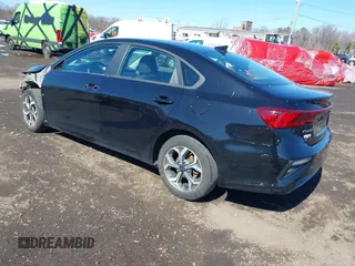 2021 Kia Forte FE with VIN 3KPF24AD1ME326593, listed as a IAAI auction lot 41816413 with 40,938 mi miles and . Bid and sale history available at carsss.com. Image 3.