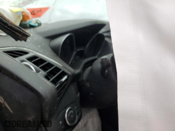 2019 Ford Escape Titanium с VIN 1FMCU9J92KUA82033, выставлен на аукционе Copart как лот 56686235 с пробегом Не указан миль и Списание • Salvage title. История ставок и продаж доступна на DreamBid. Изображение 9.