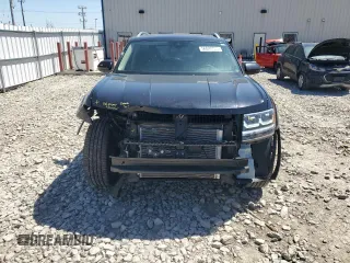 2019 Volkswagen Atlas SEL R-Line with VIN 1V2RR2CA2KC564925, listed as a Copart auction lot 56022725 with 111,822 mi miles and Salvage title. Bid and sale history available at DreamBid. Image 5.