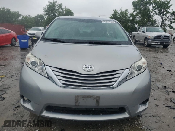 2015 Toyota Sienna LE AAS with VIN 5TDKK3DC5FS550258, listed as a Copart auction lot 58069915 with 138,260 mi miles and Salvage title. Bid and sale history available at DreamBid. Image 5.