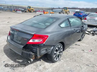 2013 Honda Civic Si z VIN 2HGFG4A5XDH700716, wystawiony jako IAAI lot #41875729 z przebiegiem Nie podano mil oraz . Historia ofert i sprzedaży dostępna na DreamBid. Obrazek 4.