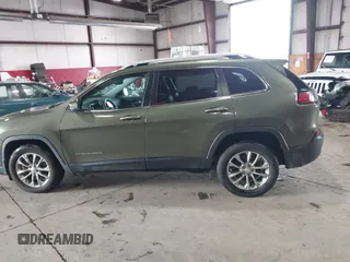 2021 Jeep Cherokee Latitude Lux with VIN 1C4PJLMXXMD154928, listed as a IAAI auction lot 41186627 with 31,577 mi miles. Bid and sale history available at carsss.com. Image 14.