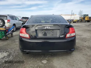 2013 Scion tC z VIN JTKJF5C78D3054796, wystawiony jako Copart lot #46947135 z przebiegiem 133 805 mil mil oraz Szkody całkowita. Historia ofert i sprzedaży dostępna na DreamBid. Obrazek 6.