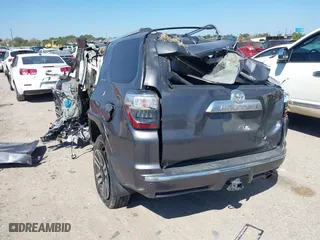 2019 Toyota 4Runner SR5 with VIN JTEBU5JR9K5709552, listed as a IAAI auction lot 40316407 with 1 mi miles. Bid and sale history available at carsss.com. Image 3.
