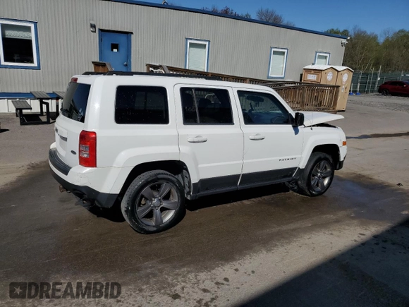 2015 Jeep Patriot Latitude z VIN 1C4NJRFBXFD417188, wystawiony jako Copart lot #54633165 z przebiegiem Nie podano mil oraz Szkoda całkowita • Salvage title. Historia ofert i sprzedaży dostępna na DreamBid. Obrazek 3.
