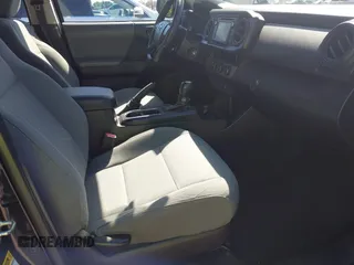 2016 Toyota Tacoma SR5 with VIN 5TFAX5GN1GX055850, listed as a IAAI auction lot 41828806 with 111,655 mi miles. Bid and sale history available at carsss.com. Image 5.