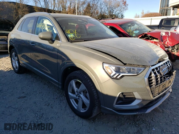 2020 Audi Q3 Premium Plus with VIN WA1BECF32L1106925, listed as a Copart auction lot 66995972 with 17,457 mi miles. Bid and sale history available at carsss.com. Image 1.