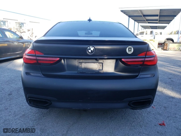 2018 BMW 7 Series 750i xDrive with VIN WBA7F2C51JB238443, listed as a Copart auction lot 80071884 with 83,708 mi miles and Salvage Title. Bid and sale history available at carsss.com. Image 6.