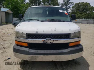 2005 Chevrolet Express Cargo with VIN 1GCFG15T051142218, listed as a Copart auction lot 57409005 with 185,725 mi miles and Salvage title. Bid and sale history available at DreamBid. Image 5.