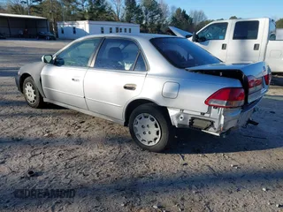 2002 Honda Accord LX with VIN 3HGCG564X2G703511, listed as a IAAI auction lot 41861622 with 266,533 mi miles and . Bid and sale history available at DreamBid. Image 3.
