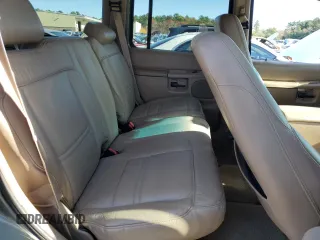 2000 Mercury Mountaineer z VIN 4M2DU86P0YUJ09470, wystawiony jako Copart lot #80207394 z przebiegiem 119 634 mil mil oraz Czysty tytuł • Clean title. Historia ofert i sprzedaży dostępna na DreamBid. Obrazek 11.