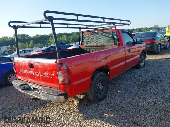 2005 Chevrolet Silverado 1500 Work Truck with VIN 1GCEC14X35Z190017, listed as a IAAI auction lot 42550615 with 290,000 mi miles and . Bid and sale history available at DreamBid. Image 4.