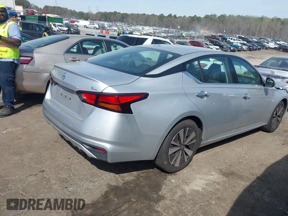2019 Nissan Altima 2.5 SL with VIN 1N4BL4EV1KC248311, listed as a IAAI auction lot 41826242 with 107,101 mi miles. Bid and sale history available at carsss.com. Image 4.