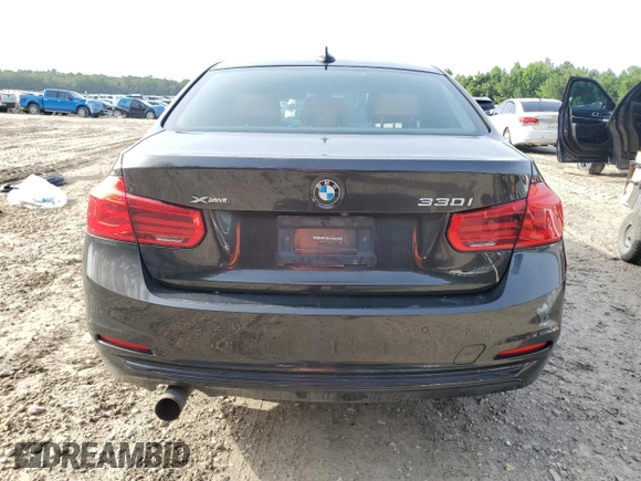 2018 BMW 3 Series 330i xDrive with VIN WBA8D9G55JNU71401, listed as a Copart auction lot 60206935 with Not provided miles and Clean title. Bid and sale history available at DreamBid. Image 6.