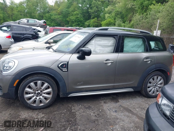 2020 MINI Countryman Cooper S with VIN WMZYX1C06L3L47965, listed as a IAAI auction lot 42277163 with 18,807 mi miles and . Bid and sale history available at DreamBid. Image 14.