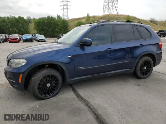 2012 BMW X5 35i с VIN 5UXZV4C5XCL749123, выставлен на аукционе Copart как лот 65259585 с пробегом 124 193 миль миль и Чистый • Clean title. История ставок и продаж доступна на DreamBid. Изображение 1.