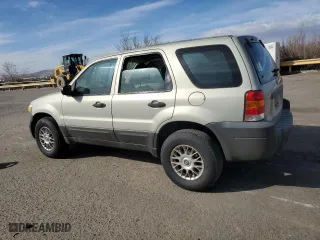 2005 Ford Escape XLS Value with VIN 1FMYU92ZX5KA93124, listed as a Copart auction lot 45337585 with 218,826 mi miles and Salvage Title. Bid and sale history available at carsss.com. Image 2.