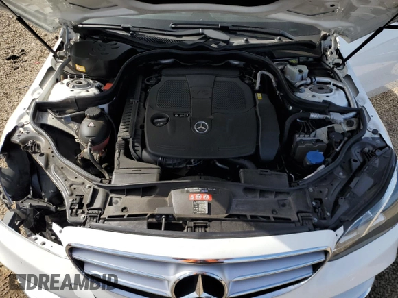 2016 Mercedes-Benz E 350 Luxury z VIN WDDHF8JB8GB234438, wystawiony jako Copart lot #56134885 z przebiegiem 56 990 mil mil oraz Szkoda całkowita • Salvage title. Historia ofert i sprzedaży dostępna na DreamBid. Obrazek 11.