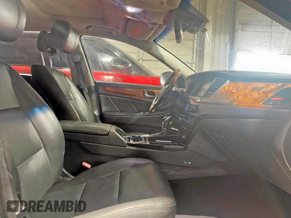 2014 Hyundai Equus Signature z VIN KMHGH4JH1EU084232, wystawiony jako Copart lot #57126355 z przebiegiem 146 902 mil mil oraz Szkody całkowita. Historia ofert i sprzedaży dostępna na DreamBid. Obrazek 5.