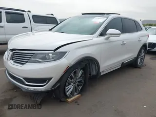 2016 Lincoln MKX Reserve with VIN 2LMTJ8LP2GBL84440, listed as a IAAI auction lot 41900199 with 109,724 mi miles. Bid and sale history available at carsss.com. Image 2.