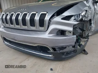 2017 Jeep Cherokee Limited with VIN 1C4PJLDS9HW650690, listed as a IAAI auction lot 41791906 with 66,419 mi miles. Bid and sale history available at carsss.com. Image 6.