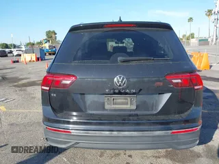 2022 Volkswagen Tiguan SE with VIN 3VV3B7AX5NM042455, listed as a IAAI auction lot 41848427 with 44,631 mi miles and . Bid and sale history available at DreamBid. Image 16.
