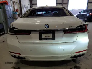2020 BMW 7 Series 740i with VIN WBA7T2C09LCE11641, listed as a Copart auction lot 45896315 with 39,696 mi miles and Salvage Title. Bid and sale history available at carsss.com. Image 6.
