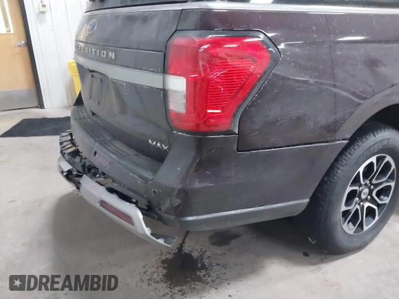 2024 Ford Expedition Max XLT with VIN 1FMJK1H86REA36110, listed as a IAAI auction lot 41518248 with 30,274 mi miles and . Bid and sale history available at DreamBid. Image 21.