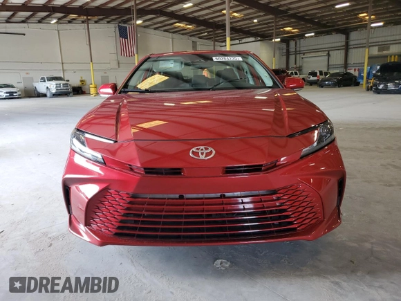 2025 Toyota Camry LE z VIN 4T1DAACK4SU006974, wystawiony jako Copart lot #60284235 z przebiegiem 177 mil mil oraz Czysty tytuł • Clean title. Historia ofert i sprzedaży dostępna na DreamBid. Obrazek 5.