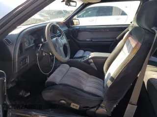 1988 Ford Thunderbird with VIN 1FABP64T3JH145411, listed as a Copart auction lot 78222654 with 143,134 mi miles and Salvage Title. Bid and sale history available at DreamBid. Image 7.