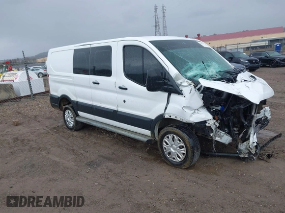 2016 Ford Transit Cargo with VIN 1FTYR1ZM8GKB37562, listed as a IAAI auction lot 41997797 with 71,452 mi miles. Bid and sale history available at carsss.com. Image 1.