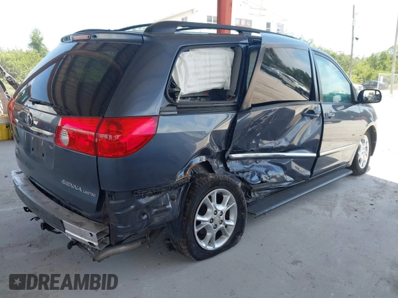 2006 Toyota Sienna XLE z VIN 5TDZA22C06S495720, wystawiony jako IAAI lot #42379521 z przebiegiem 65 375 mil mil oraz . Historia ofert i sprzedaży dostępna na DreamBid. Obrazek 4.