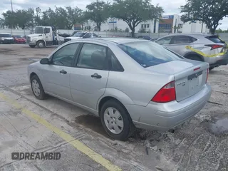2006 Ford Focus S with VIN 1FAFP34NX6W131980, listed as a IAAI auction lot 42408699 with 139,258 mi miles and . Bid and sale history available at DreamBid. Image 3.