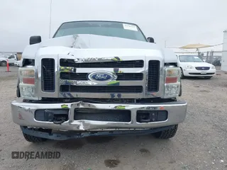 2008 Ford Super Duty F-250 SRW XL with VIN 1FTSX21548EA50876, listed as a IAAI auction lot 41540247 with 263,132 mi miles. Bid and sale history available at carsss.com. Image 6.