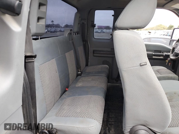 2016 Ford F-250 XLT z VIN 1FT7X2A60GEC90018, wystawiony jako Copart lot #43613815 z przebiegiem 170 485 mil mil oraz Szkoda całkowita • Salvage title. Historia ofert i sprzedaży dostępna na DreamBid. Obrazek 10.