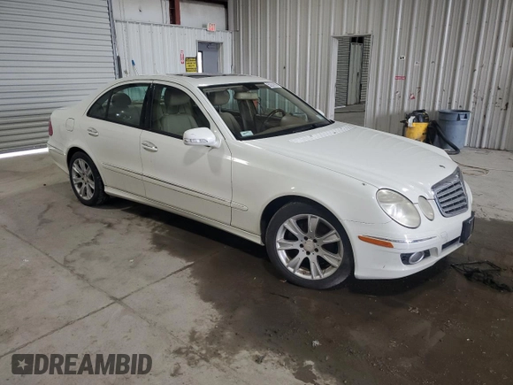 2009 Mercedes-Benz E-Class Luxury 3.5L with VIN WDBUF87X09B380992, listed as a Copart auction lot 50352925 with 0 mi miles and Salvage Title. Bid and sale history available at carsss.com. Image 4.