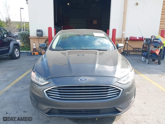 2020 Ford Fusion Hybrid SE with VIN 3FA6P0LU7LR246462, listed as a IAAI auction lot 41766758 with 40,817 mi miles. Bid and sale history available at carsss.com. Image 12.