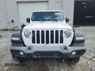 2020 Jeep Gladiator Sport S with VIN 1C6JJTAG0LL109695, listed as a Copart auction lot 63112895 with 53,491 mi miles and Non repairable. Bid and sale history available at DreamBid. Image 5.