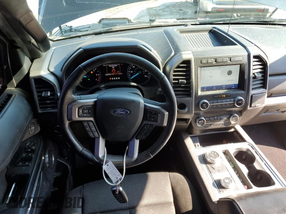 2021 Ford Expedition Max XLT with VIN 1FMJK1JT5MEA75357, listed as a Copart auction lot 44400205 with 146,235 mi miles and Salvage Title. Bid and sale history available at DreamBid. Image 8.