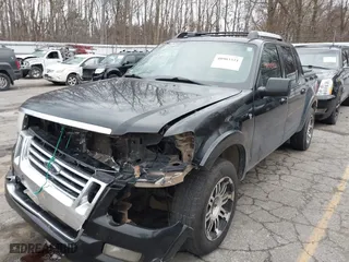 2007 Ford Explorer Sport Trac Limited with VIN 1FMEU53897UA04510, listed as a IAAI auction lot 40903321 with 172,258 mi miles. Bid and sale history available at carsss.com. Image 2.