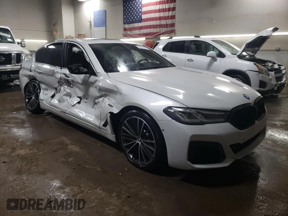 2023 BMW 5 Series 530e z VIN WBA13AG00PCM94423, wystawiony jako Copart lot #41517625 z przebiegiem 16 339 mil mil oraz Szkoda całkowita • Salvage title. Historia ofert i sprzedaży dostępna na DreamBid. Obrazek 4.