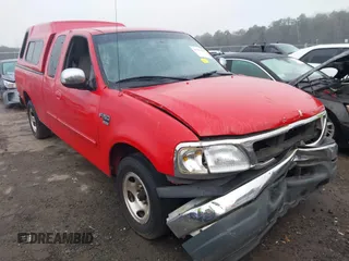 1999 Ford F-150 z VIN 1FTRX17WXXNA90516, wystawiony jako IAAI lot #41787426 z przebiegiem 354 066 mil mil oraz . Historia ofert i sprzedaży dostępna na DreamBid. Obrazek 1.