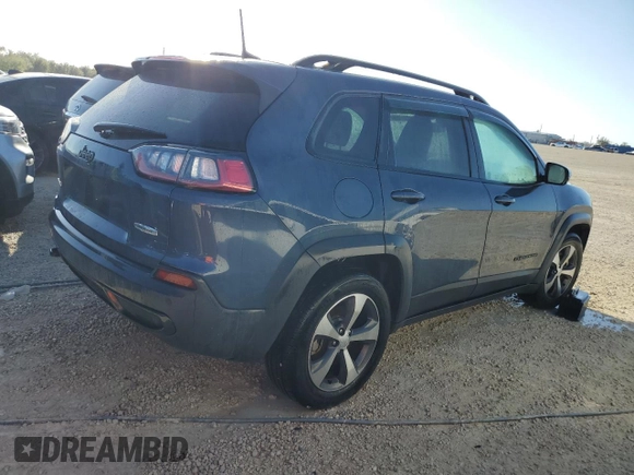 2020 Jeep Cherokee Latitude with VIN 1C4PJMCX1LD632370, listed as a Copart auction lot 81005414 with 0 mi miles and Salvage Title. Bid and sale history available at carsss.com. Image 3.