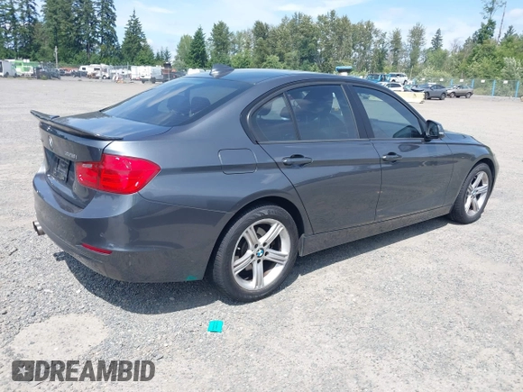 2014 BMW 3 Series 328i xDrive с VIN WBA3B5C5XEP652003, выставлен на аукционе IAAI как лот 42599798 с пробегом 117 649 миль миль и . История ставок и продаж доступна на DreamBid. Изображение 4.